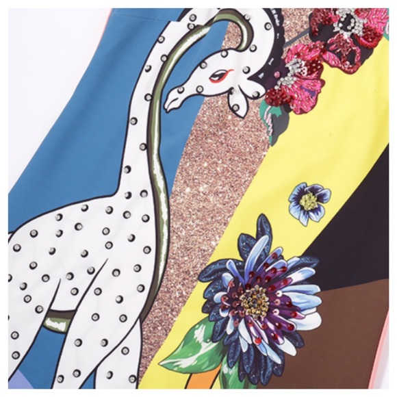 🍂 The Josseey Silk Embellished Giraffe Dress - Picture 6 of 8